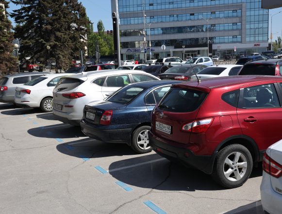 Автомобили в Липецке Бесплатная автостоянка
