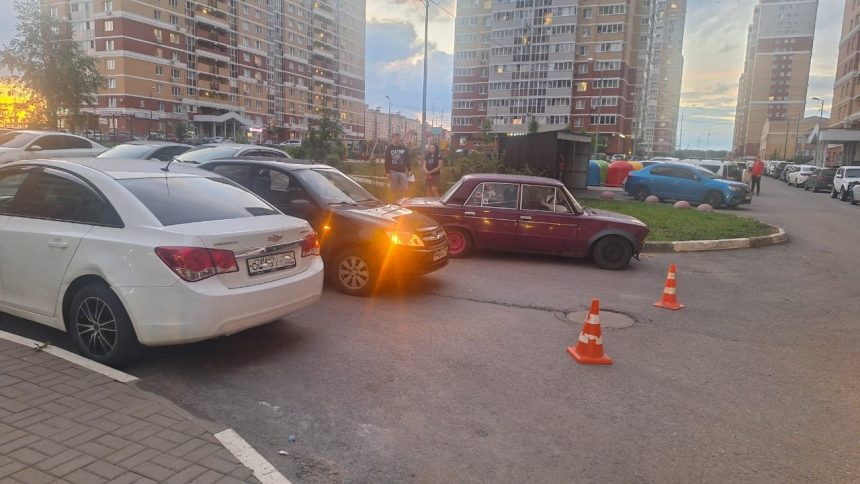 На Осканова 8-летний мальчик попал под машину