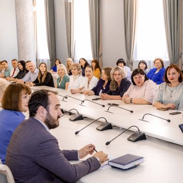 Стобалльники ЕГЭ «озолотят» свои школы