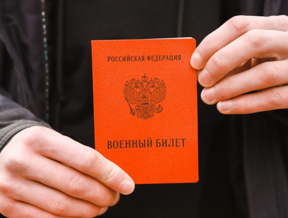Группу липчан торжественно отправили на срочную службу в Московскую область