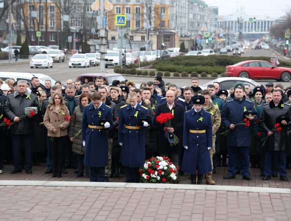 цветы вечный огонь Через Сердце