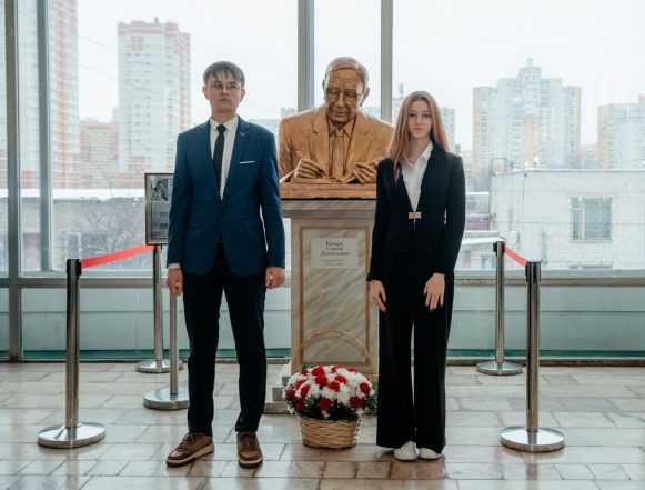 Учёному посвящается