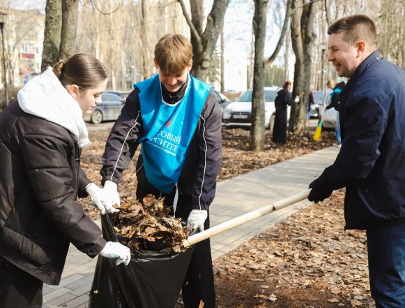 Первые общегородские субботники прошли в Липецке