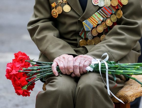 Самсонов руки гвоздики Выплаты ветеранам