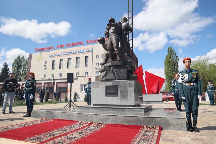 Пожарным посвящается