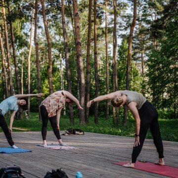 Утро с йогой