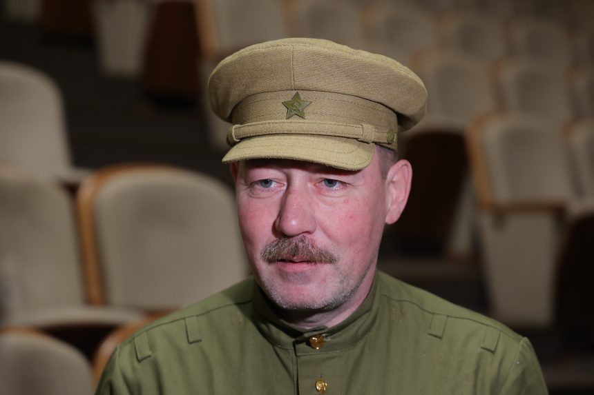 Дмитрий Фролов: «Я живу чужие жизни»