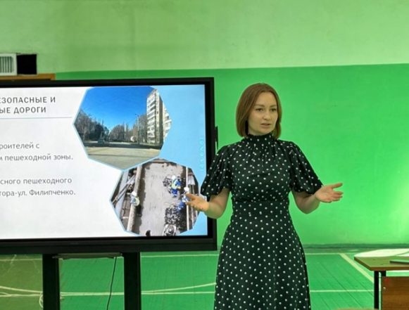 Пинаева Стратегическая сессия с жителями 15-го округа
