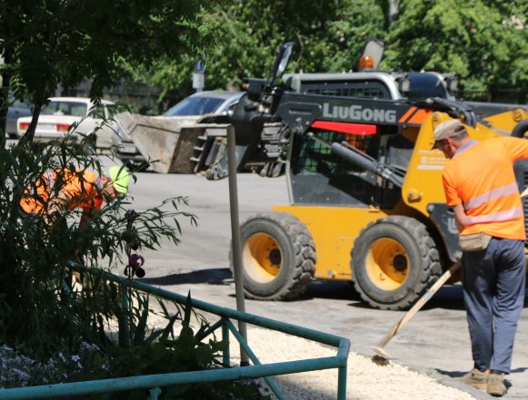 рабочие Старт программы по наказам жителей