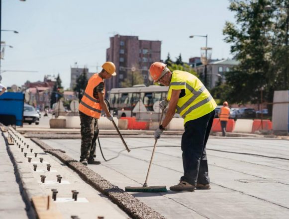 Изменилось движение на мосту перед Плехановским спуском