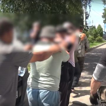 Шестерых иностранцев поместили в Центр временного содержания в Липецке