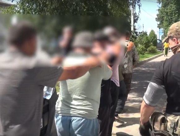 мигранты нелегалы умвд Шестерых иностранцев поместили в Центр временного содержания в Липецке