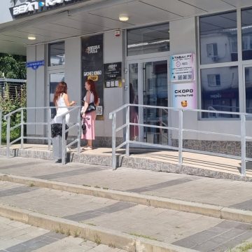 Мэрия повторно требует бизнесменов привести вывески в надлежащий вид