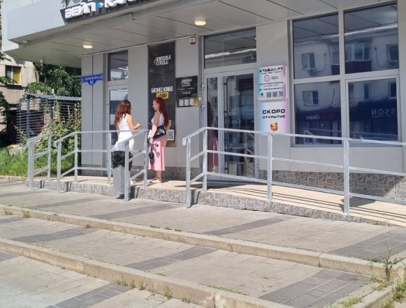 Мэрия повторно требует бизнесменов привести вывески в надлежащий вид