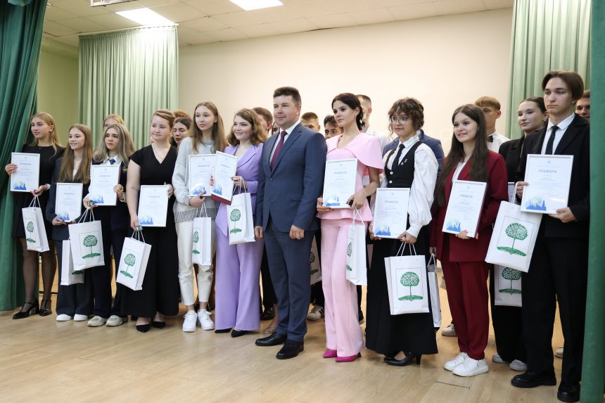 Золотая сотня