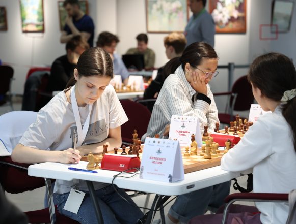 Выйти в суперфинал