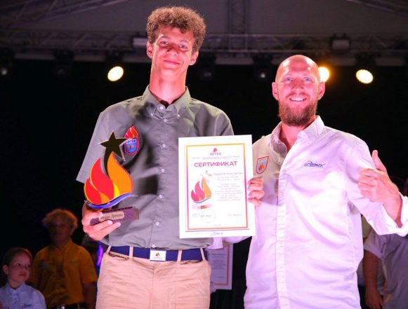 константин смирнов звезда артек 17-летний школьник из Липецка стал «Звездой Артека»