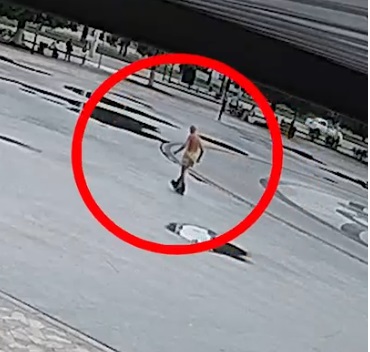 У 75-летнего роллера украли деньги и вещи в районе «Звёздного»