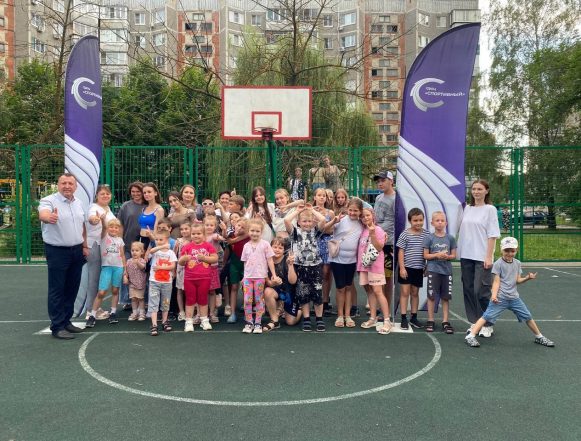 На бульваре Есенина устроили праздник для детей