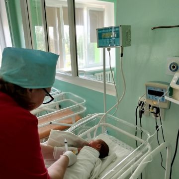Из областной детской больницы выписали грудничка с патологией в лёгких