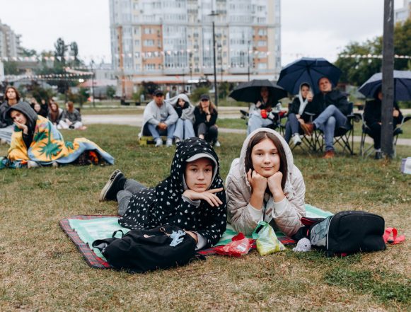 ночь кино 2025 сокол и городище стас истомин (20)_2 № 33 (557) 26 августа 2025 года / В кино со всей страной