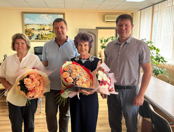 Работниц «Липецкого пассажирского транспорта» наградили грамотами