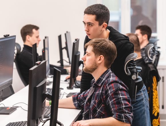 В Липецке стартовал отборочный интенсив в «Школе 21»