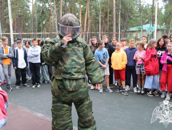 Росгвардейцы позанимались с детьми в «Лукоморье»