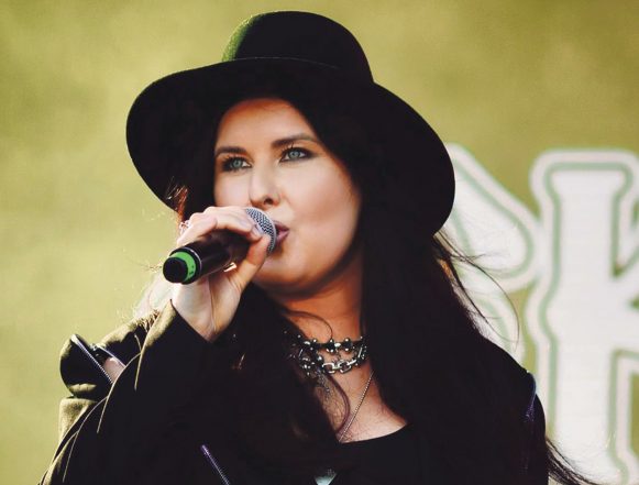 Ирина Клинских Ирина Клинских: «Тексты песен «Сектора» — зеркало для человека»