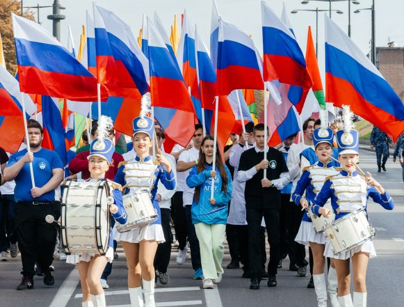 обложка № 37 (561) 23 сентября 2025 / Энергия молодости