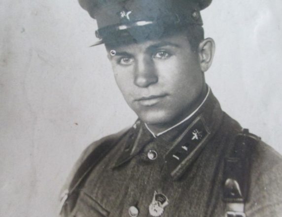 Последователь Гастелло