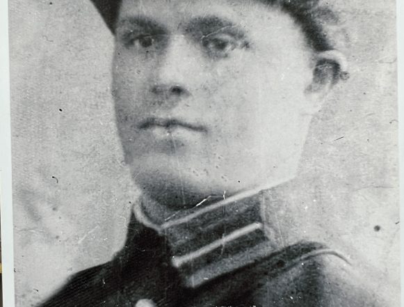 Навеки двадцатилетний