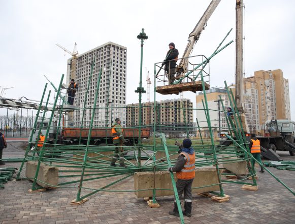 Праздник к нам приходит