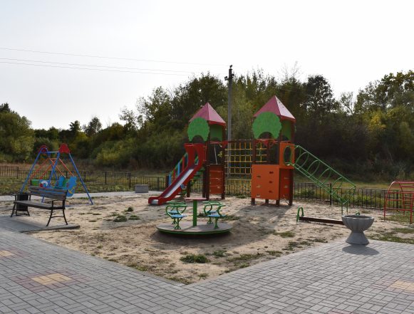 детская площадка Выполнено