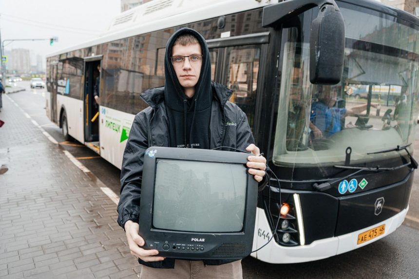 500 кг старой техники погрузили липчане в «Зелёный автобус»