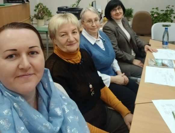 Читайте с выражением