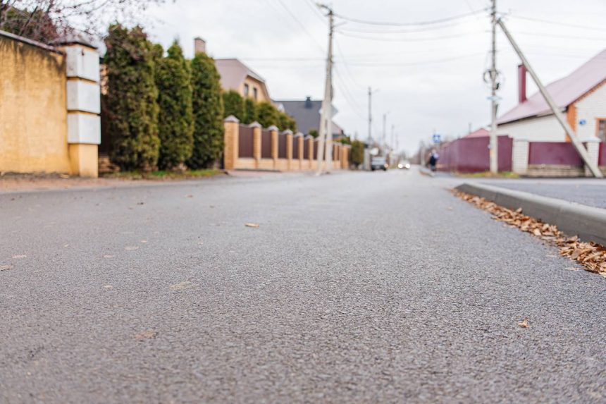 дороги 2025 липецк пресс 14 грунтовых дорог в отдаленных частях Липецка отсыпали шлаком