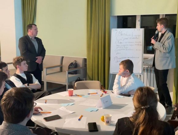 В качестве эксперта