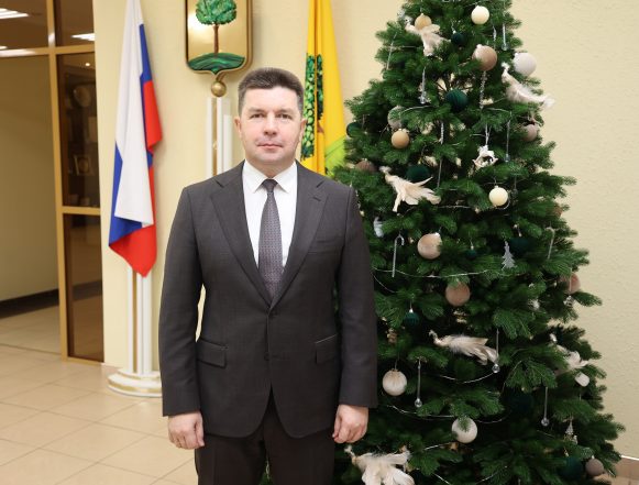 Предновогоднее поздравление от главы города