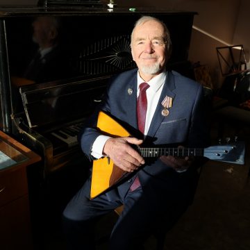 Балалайка, душа треугольная