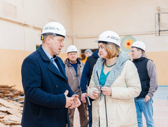 капремонт школ 72, 49, 51 пресс мэрия Светлана Бедрова оценила ход капремонта в трёх школах города