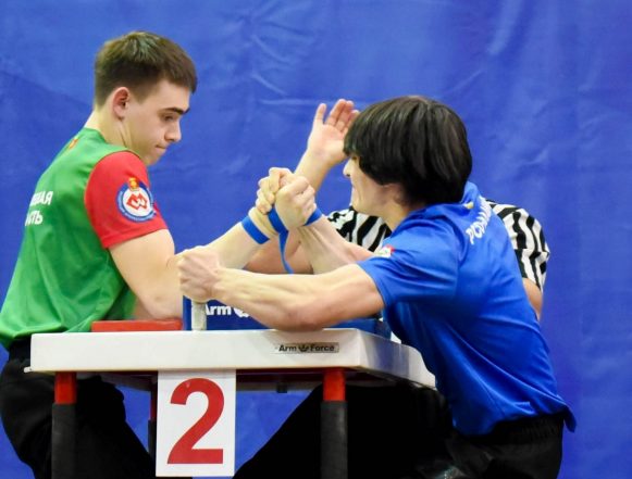 Липчанин взял золото первенства России по армрестлингу