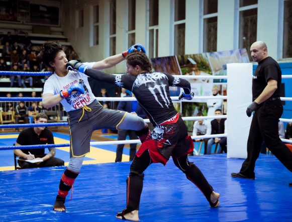 Дерись, как девчонка