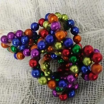 бусины-магниты из желудка 6-летнего мальчика 6-летний мальчик проглотил 144 магнита