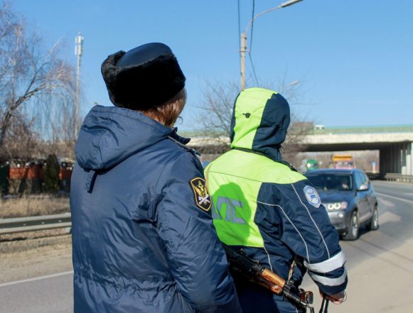 судебные приставы дпс арест авто пресс уфссп 15 автомобилей за неделю арестовали судебные приставы в Липецке
