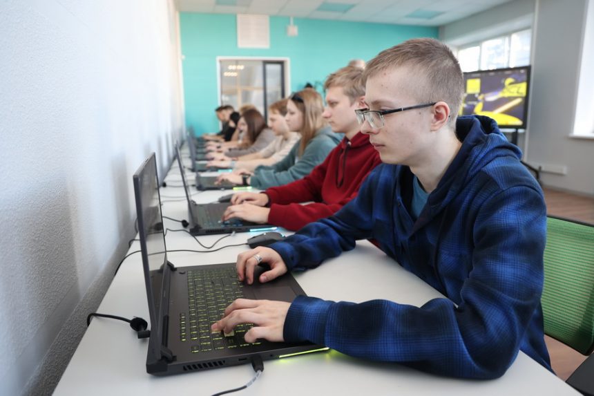 студенты ЛГТУ изучают БПЛА (5) Мы не танкисты, не подводники, мы запускаем беспилотники