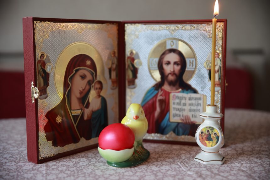 иконы Святись, святись, Великий день!