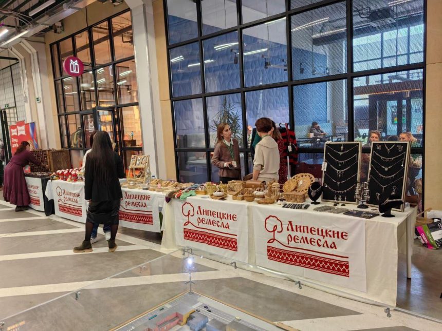 Липчане могут выставить товар на витринах «Липецких ремёсел»