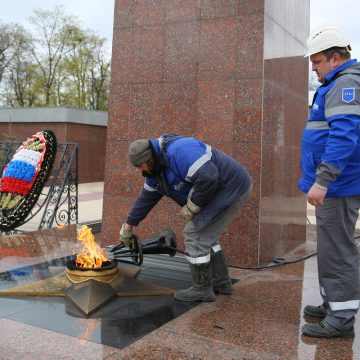Липецкие газовики провели техобслуживание Вечного огня