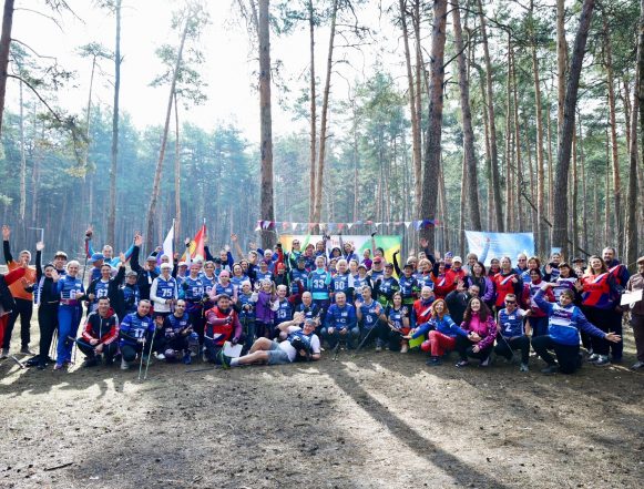 северная ходьба... В парке НЛМК состоялся четвёртый чемпионат по северной ходьбе